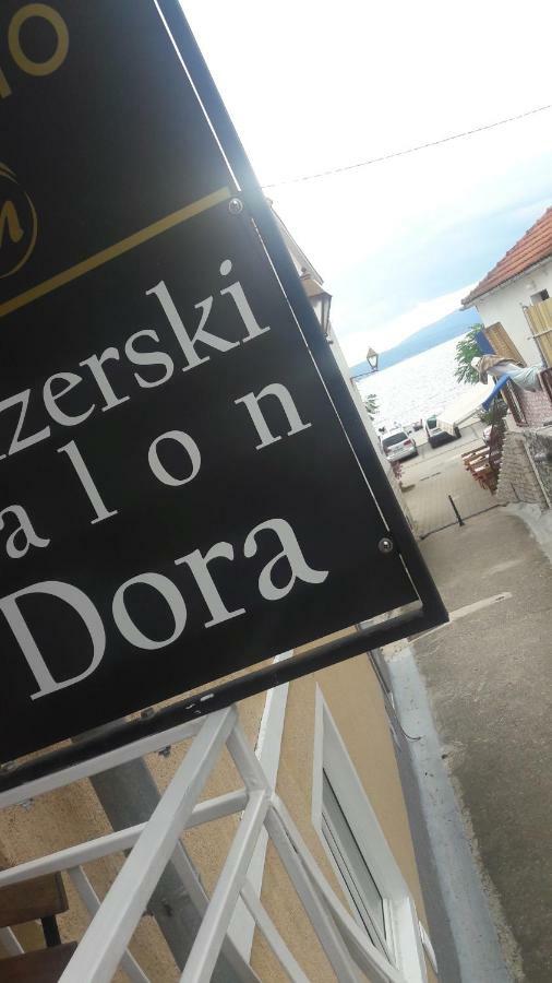 מלון נייביצה Dora מראה חיצוני תמונה